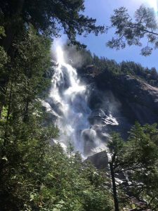 Shannon Falls falling over rocks on the Sea to Sky Highway